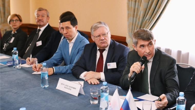Олег Николаев представил в Москве инвестиционный потенциал Чувашии