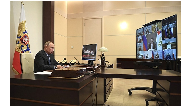 Владимир Путин провёл совещание о ситуации в сельском хозяйстве и пищевой промышленности