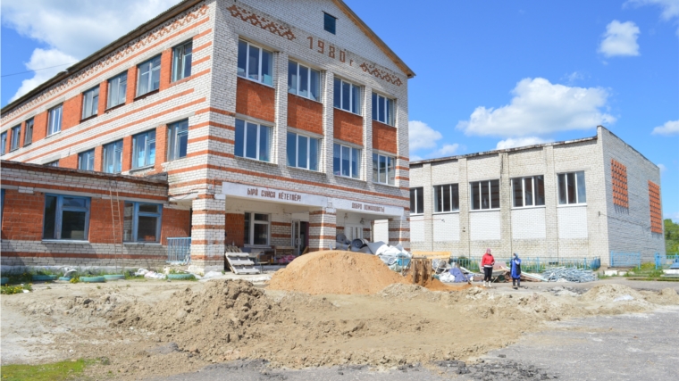 В образовательных организациях Янтиковского района начались ремонтные работы