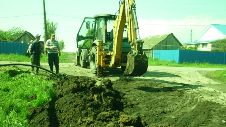 Начались работы по ремонту водопроводных сетей в с. Туваны