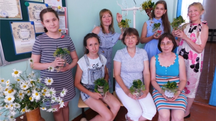 8 июля в день семьи в Вурнарском историко-краеведческом музей прошла семейная мастерская «Подвеска в стиле бохо».