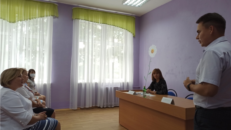 Министр труда Алена Елизарова посетила Козловский район