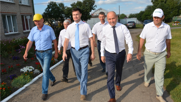 Батыревский район посетил министр образования и молодежной политики республики.