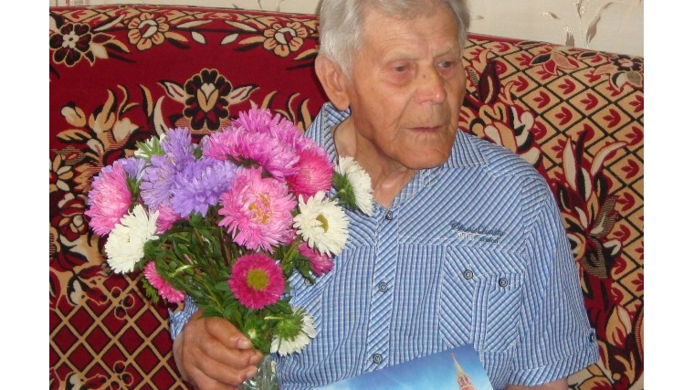 Поздравление с 90-летним юбилеем жителя поселка Речной Тишкина Николая Ивановича