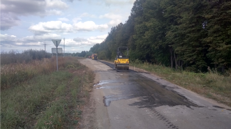 Начался ремонт автомобильной дороги при съезде с федеральной трассы.