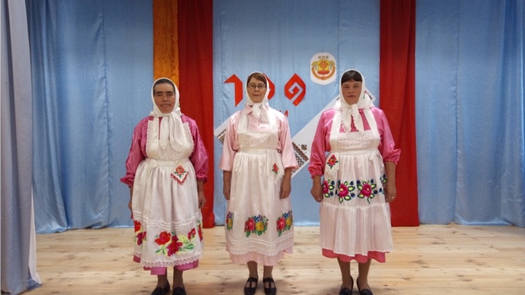 Солисты группы «Шанчăк» выступили на республиканском фестивале-конкурсе народного творчества «Крепки наши крылья»