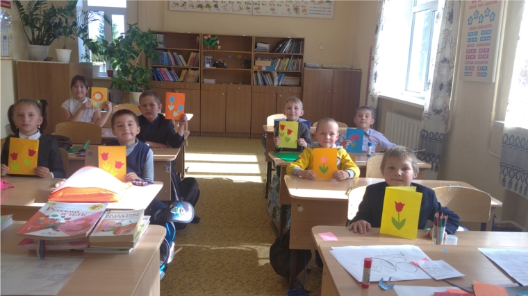 Мастер-класс с детьми по изготовлению поздравительной открытки ко Дню пожилого человека
