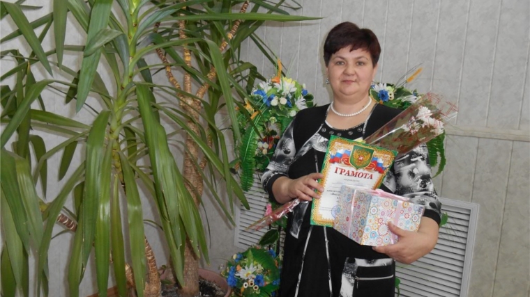 Участие Хучельского ОКЦ на онлайн челлендже "Ретро мама", посвященный Дню Матери