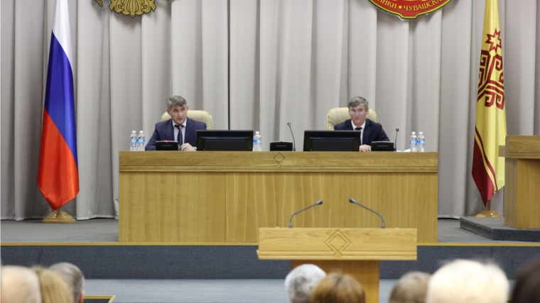 Олег Николаев провел совещание с представителями строительной отрасли Чувашии