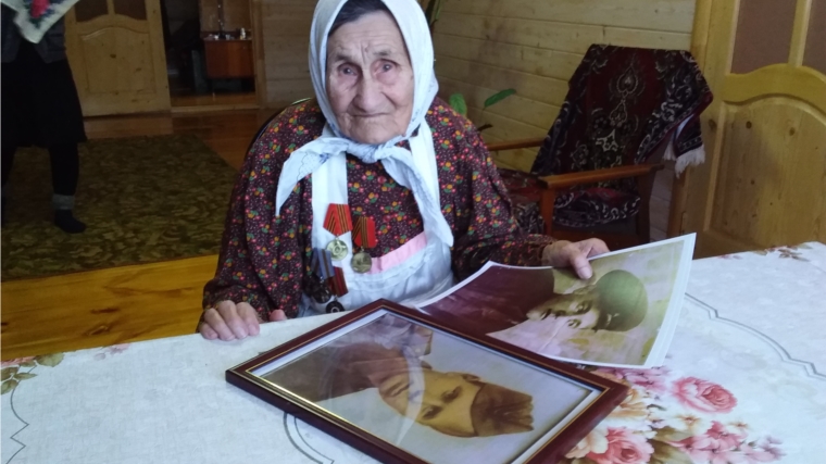 Участница строительства Сурского рубежа 94 - летняя Ольга Ивановна Мижерова