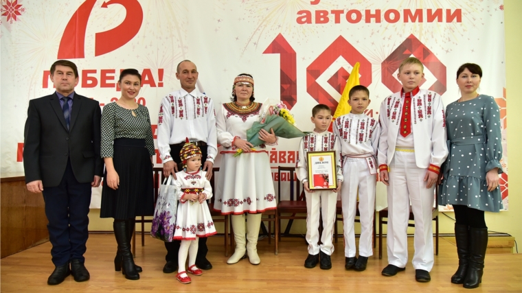 Семья Алексеевых из Новочурашевского сельского поселения, победитель в номинации «Дружная семья»