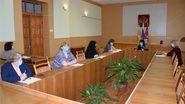 В администрации Алатырского района состоялось заседание межведомственной комиссии по вопросам повышения доходов консолидированного бюджета Алатырского района