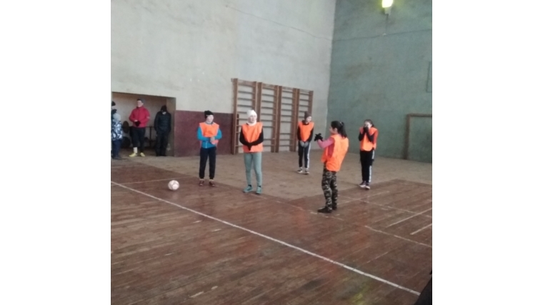 В спортзале села Ковали прошел мини-футбол