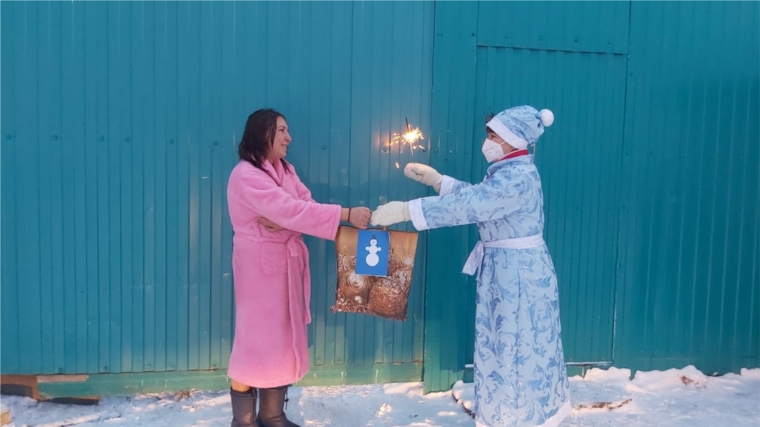 Трехбалтаевский ЦСДК присоединился к акции "Волшебная рукавица Деда Мороза - 2021"