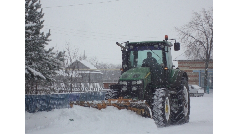Очистка дорог от снега на территории Большеяушского сельского поселения