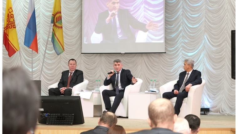Олег Николаев принял участие в подведении итогов развития Шумерлинского района в 2020 году