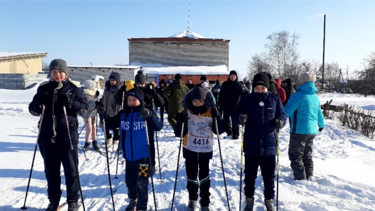 В селе Алманчиково прошли массовые гонки «Лыжня России»