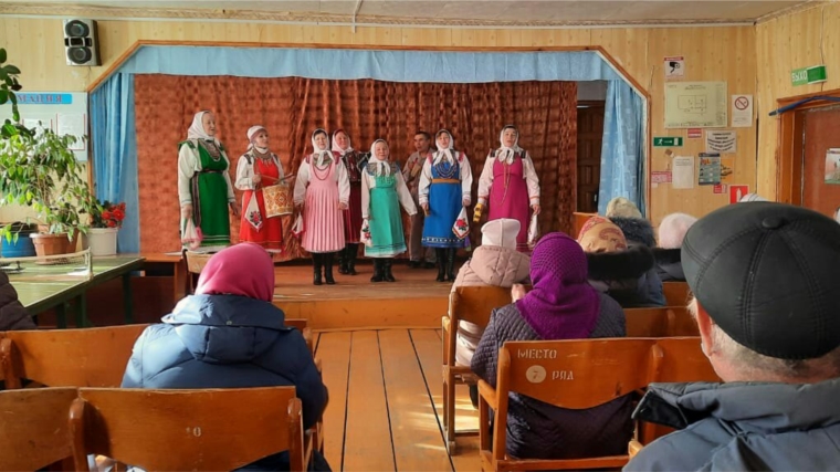 В Вомбакасинском сельском клубе состоялся концерт Большетокшикского НФА " Таванлах"