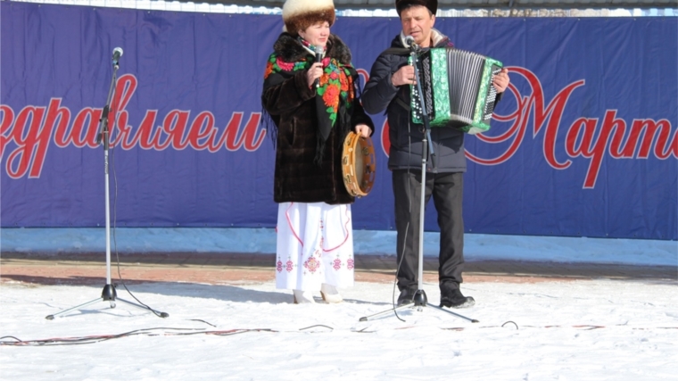 В Урмарах состоялся праздник "Проводы зимы"