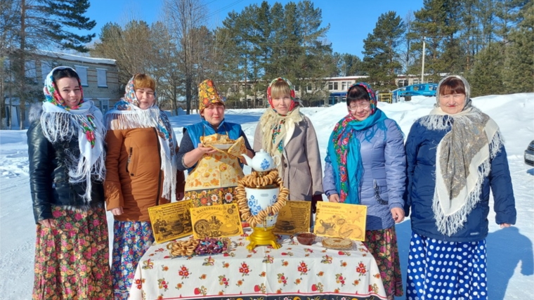 Праздничная программа «Где блины, там и мы» в Малотаябинском сельском поселении