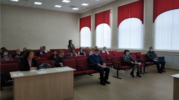 Состоялось расширенное заседание межведомственной комиссии по вопросам организации отдыха, оздоровления и занятости детей в Янтиковском районе в 2021 году