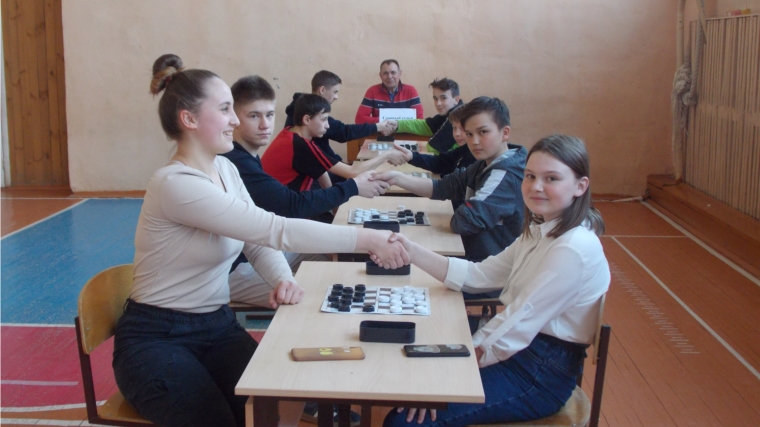 Товарищеская встреча по шашкам