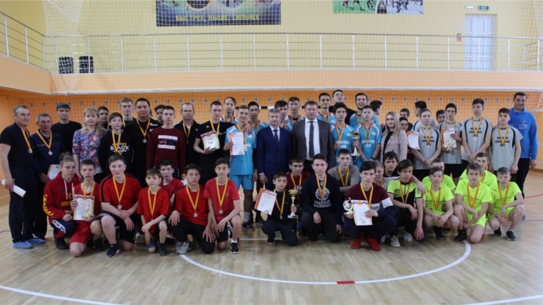 Первенство по волейболу на Кубок главы администрации Урмарского района
