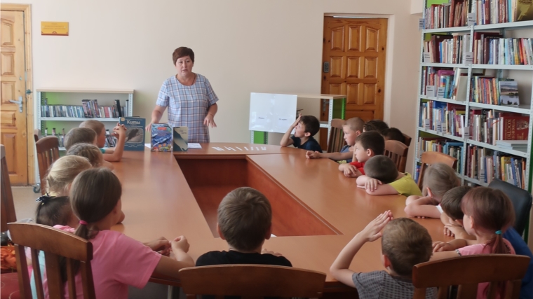 В межпоселенческой библиотеке дети летнего лагеря «Фортуна»