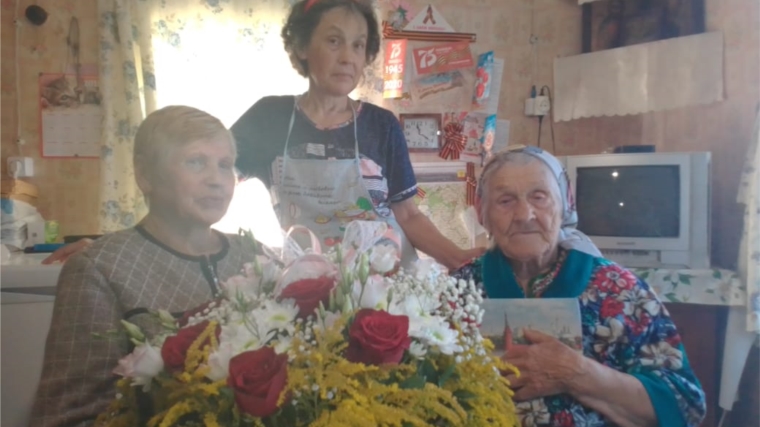 100-летний юбилей отметила участница Великой Отечественной войны Симукова Анна Яковлевна