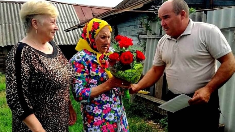 90-летний юбилей отметила жительница с.Чутеево Митрофанова Мария Митрофановна