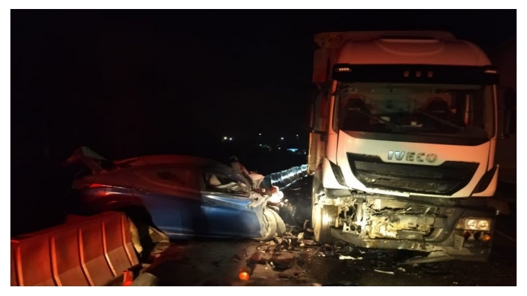 В Чувашии на М7 иномарка влетела в грузовик: мужчина погиб