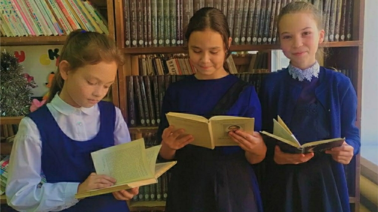 Акция "Всероссийский день чтения вслух" в Новочелны-Сюрбеевской сельской библиотеке