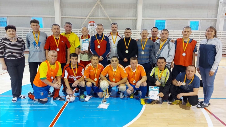 Рождественский турнир по мини-футболу среди мужских команд ветеранов Чебоксарского района