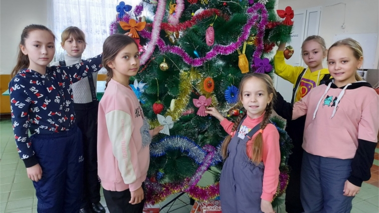 Мастер-класс «Рождественские ангелочки» в Малотаябинском СДК