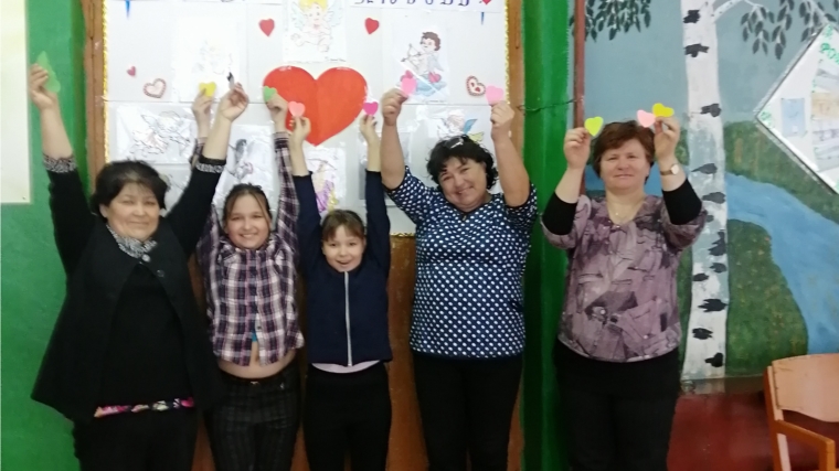 14 февраля в Сявалкасинском СДК провели интересную развлекательно-игровую программу "Подари Валентинку" посвященную Дню святого Валентина