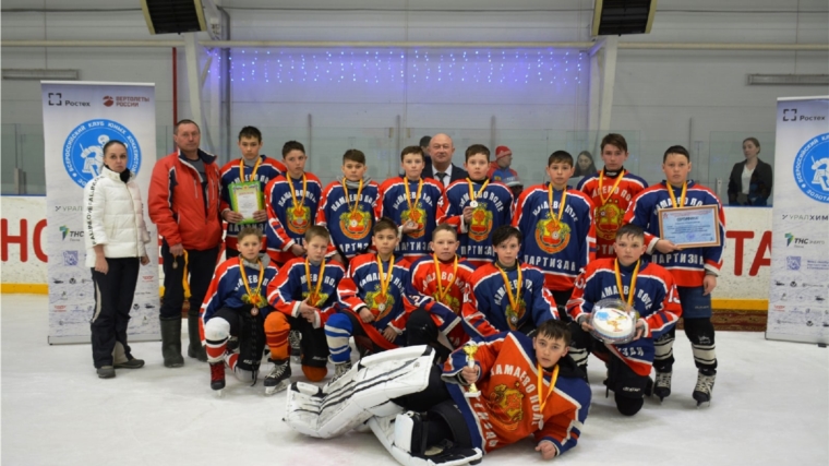 Команда Ибресинского района- серебряный призер республиканских соревнований юных хоккеистов «Золотая шайба» среди средней возрастной группы.