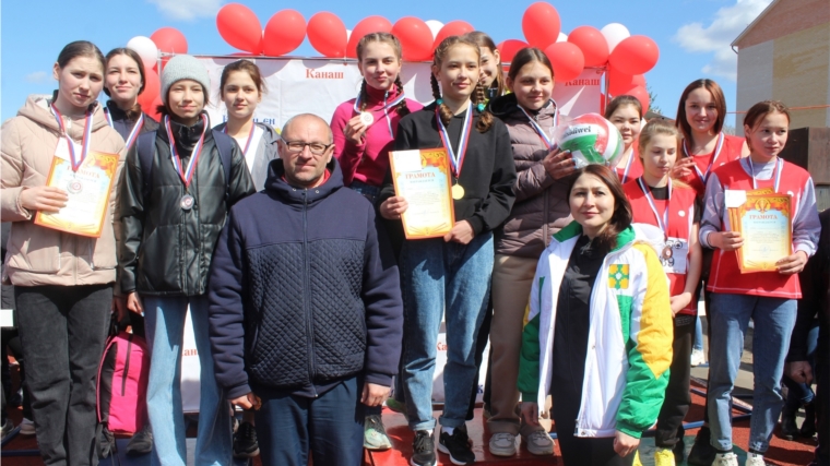 Команда Ибресинского района - призер 63-ей легкоатлетической эстафеты на призы газет «Канаш» и «Канаш ен»