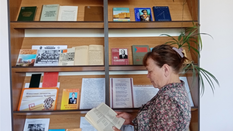 «Нельзя идти вперед, повернув голову назад». «Нельзя идти вперед, повернув голову назад».
