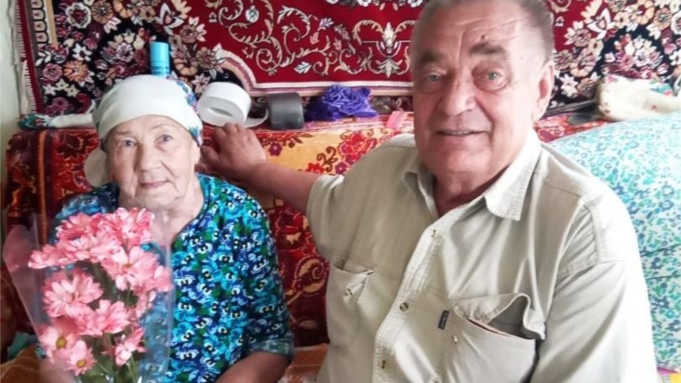 11 июля отметила свой 90 летний юбилей жительница поселка Буинск Незеева Кадира Ямалтдиновна