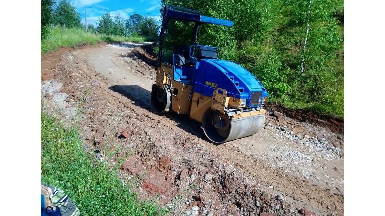 В населенных пунктах Приволжского сельского поселения продолжаются работы по текущему ремонту дороги общего пользования местного значения