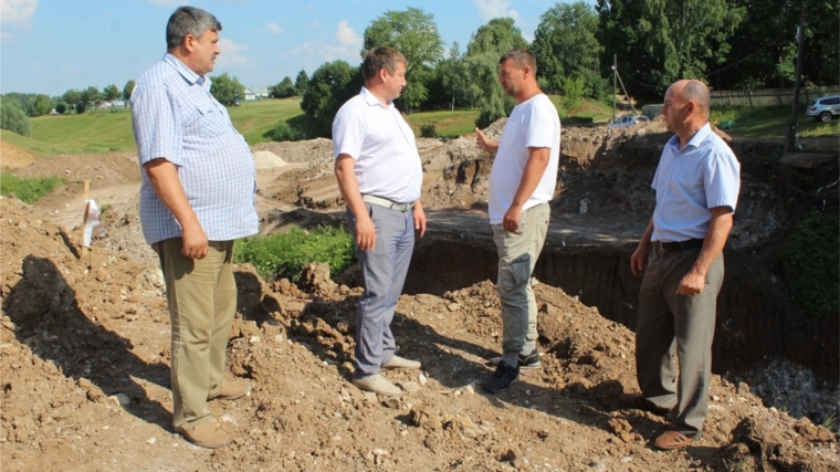 В настоящее время в селе Мусирмы начат капитальный ремонт водопропускной трубы между улицами Шоссейная и Ленина.