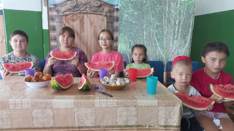 3 августа Ямашевском сельском Доме культуры отметили с детьми «День арбуза»