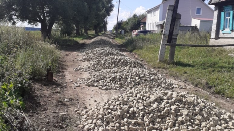 Начались работы по ремонту грунтовой дороги по ул.Кирова в д.Новое Ишино