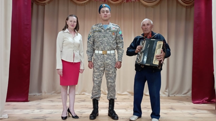 В Новоизамбаевском СДК организована встреча "Армия-школа настоящих мужчин".