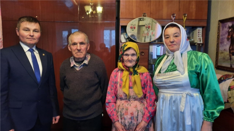 Свой 85 -летний юбилей отметила жительница поселка Ульяновка Тихонова Нина Харитоновна