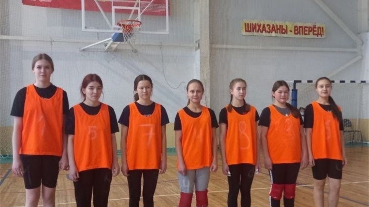 Учащиеся МБОУ «Новочурашевская СОш» приняли участие в дивизиональных соревнованиях по баскетболу и заняли 2 место
