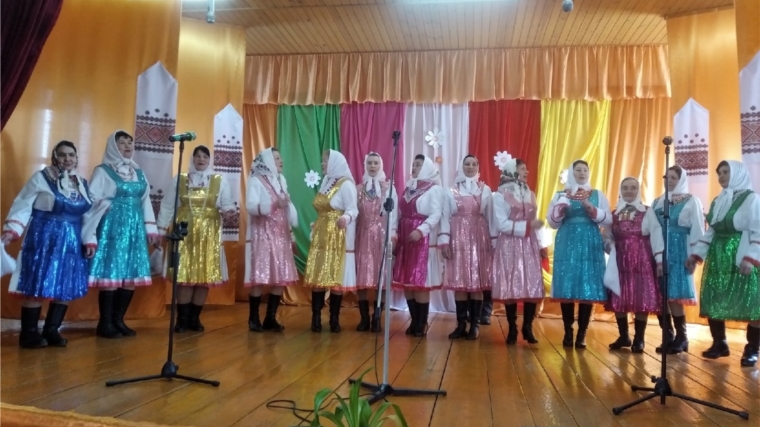 В преддверии Международного женского дня, для представительниц прекрасной половины в Ермошкинском доме культуры состоялся большой праздничный концерт.