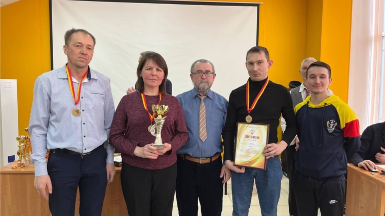 Команда Ибресинского МО стала победителем по шашкам