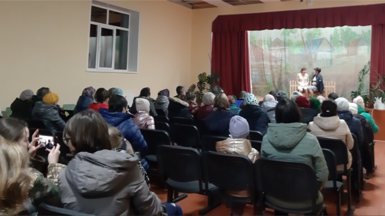В Шумшевашской сельской библиотеке провели час искусства «Легенда Чувашского театра –Вера Кузьмина».