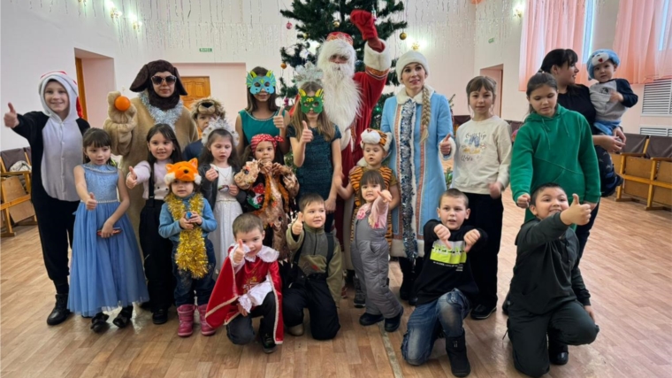 Новогодний праздник для детей « А Баба – Яга против» в Кировском ЦСДК